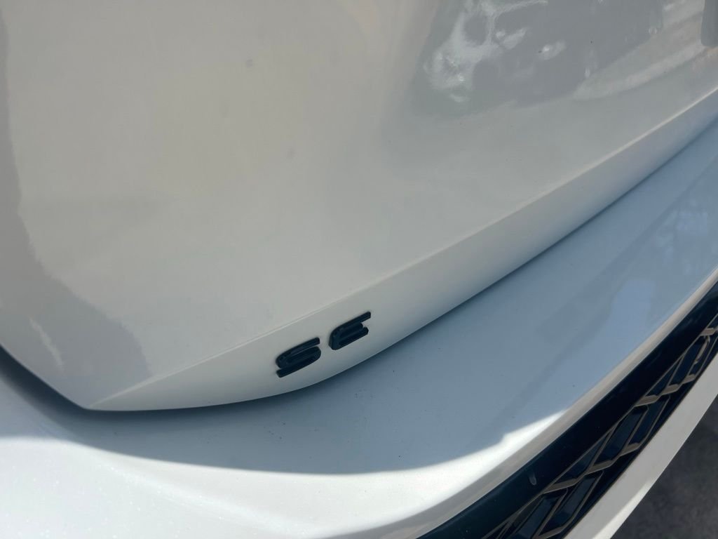 New 2026 White/off-white Volkswagen SE R-Line Black image 31