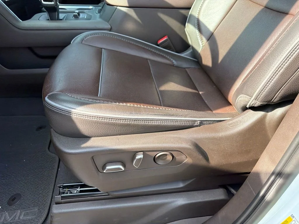 Used 2023 Summit White GMC Denali image 23