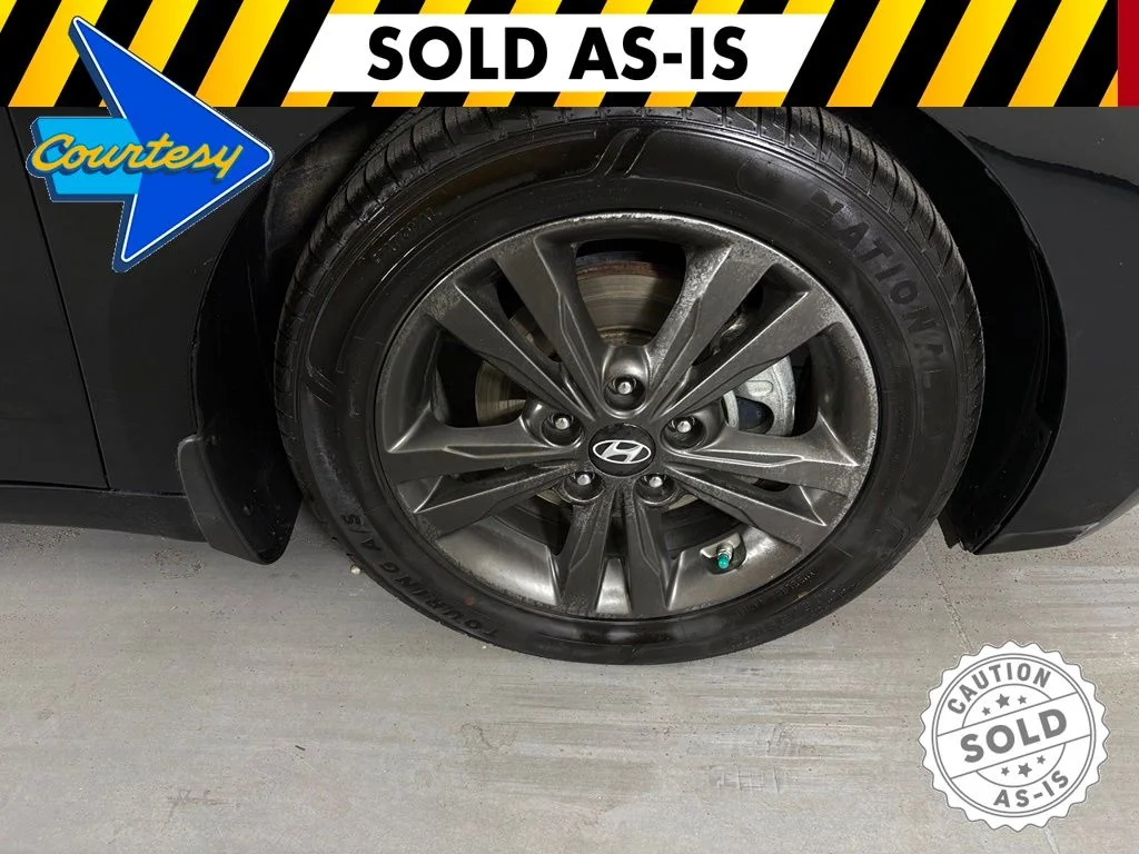Used 2018 Black Hyundai SEL image 11