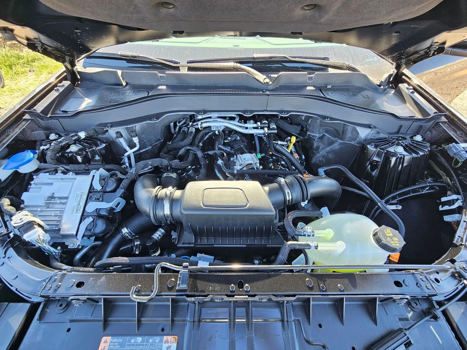 New 2026 Agate Black Metallic Ford Tremor® image 31
