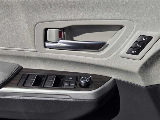 2024 Toyota Sienna Limited - Photo 21