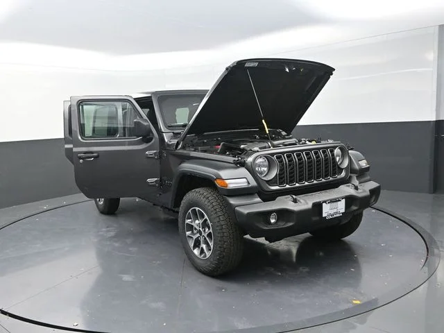 New 2026 Granite Crystal Metallic Clear-Coat Exterior Paint Jeep Sport S image 30