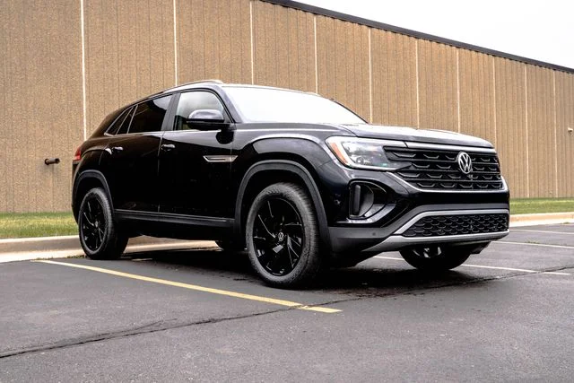 2026 Volkswagen Atlas Cross Sport 2.0T SE w/Tech 4MOTION's photo