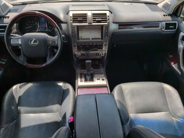 Used 2018 Silver Lexus 460 image 31