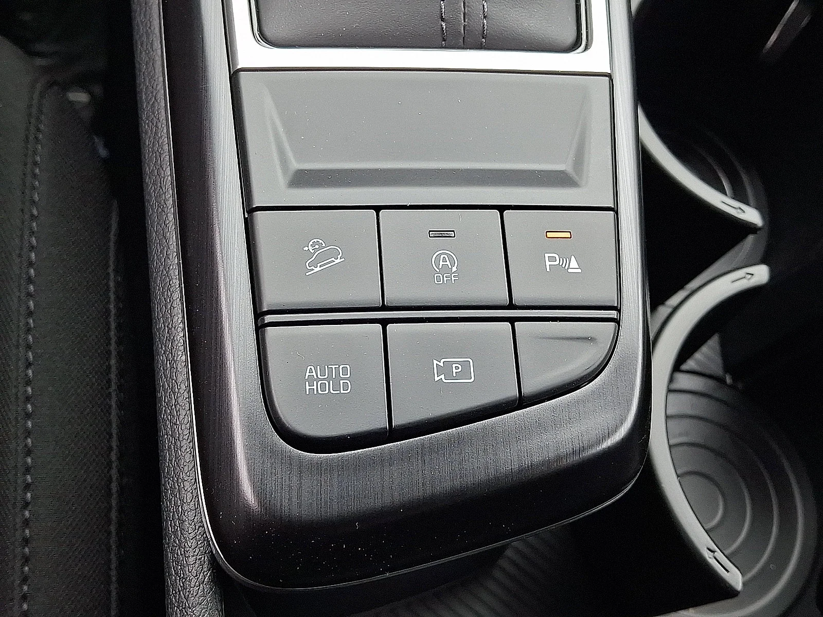 New 2027 White Kia LX image 22