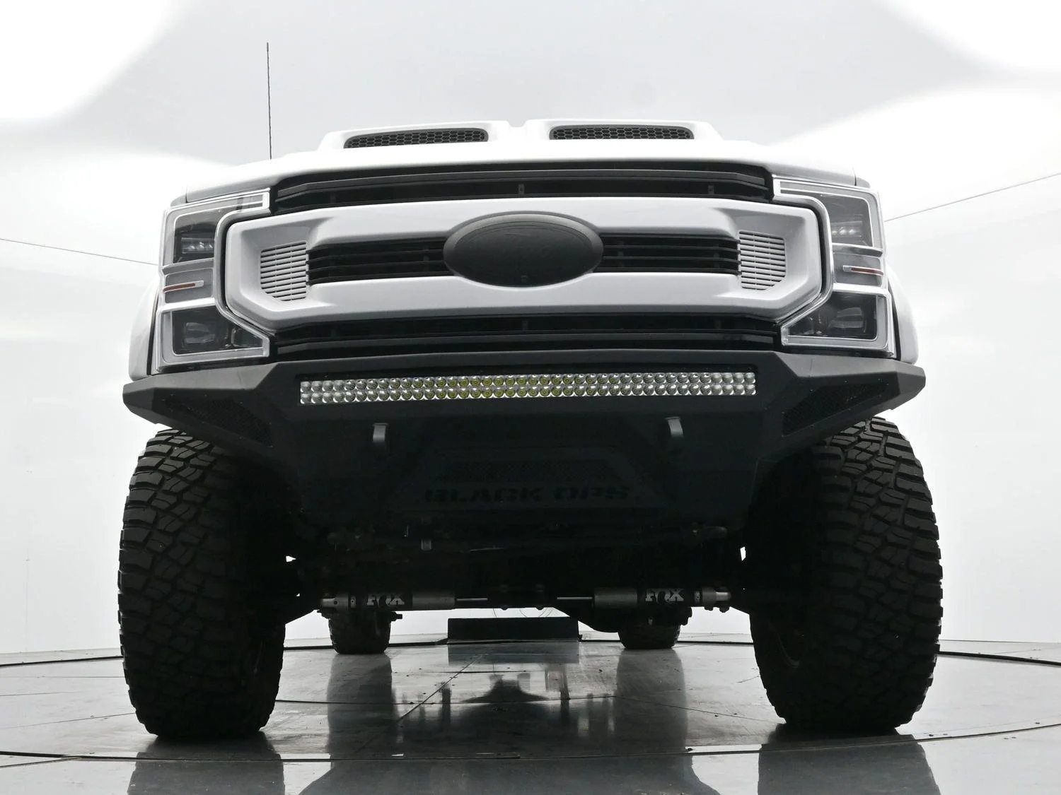 Used 2022 White Ford XL image 52