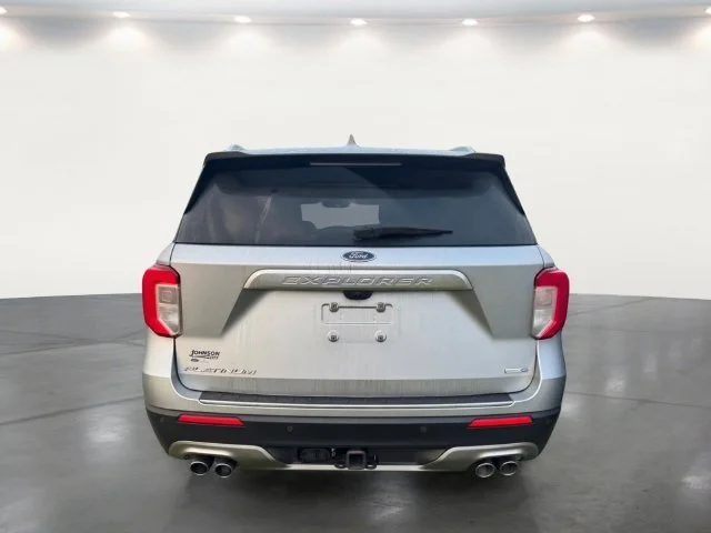 Used 2020 Silver Ford Platinum image 18