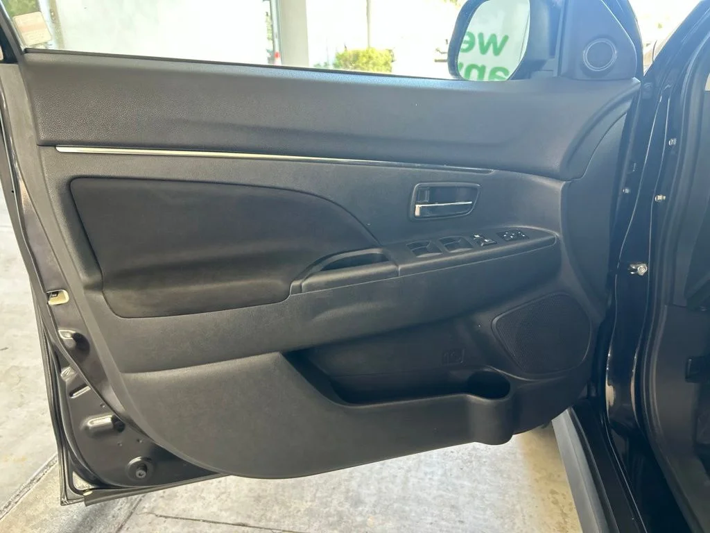 Used 2021 Black Mitsubishi 2.0 ES image 30