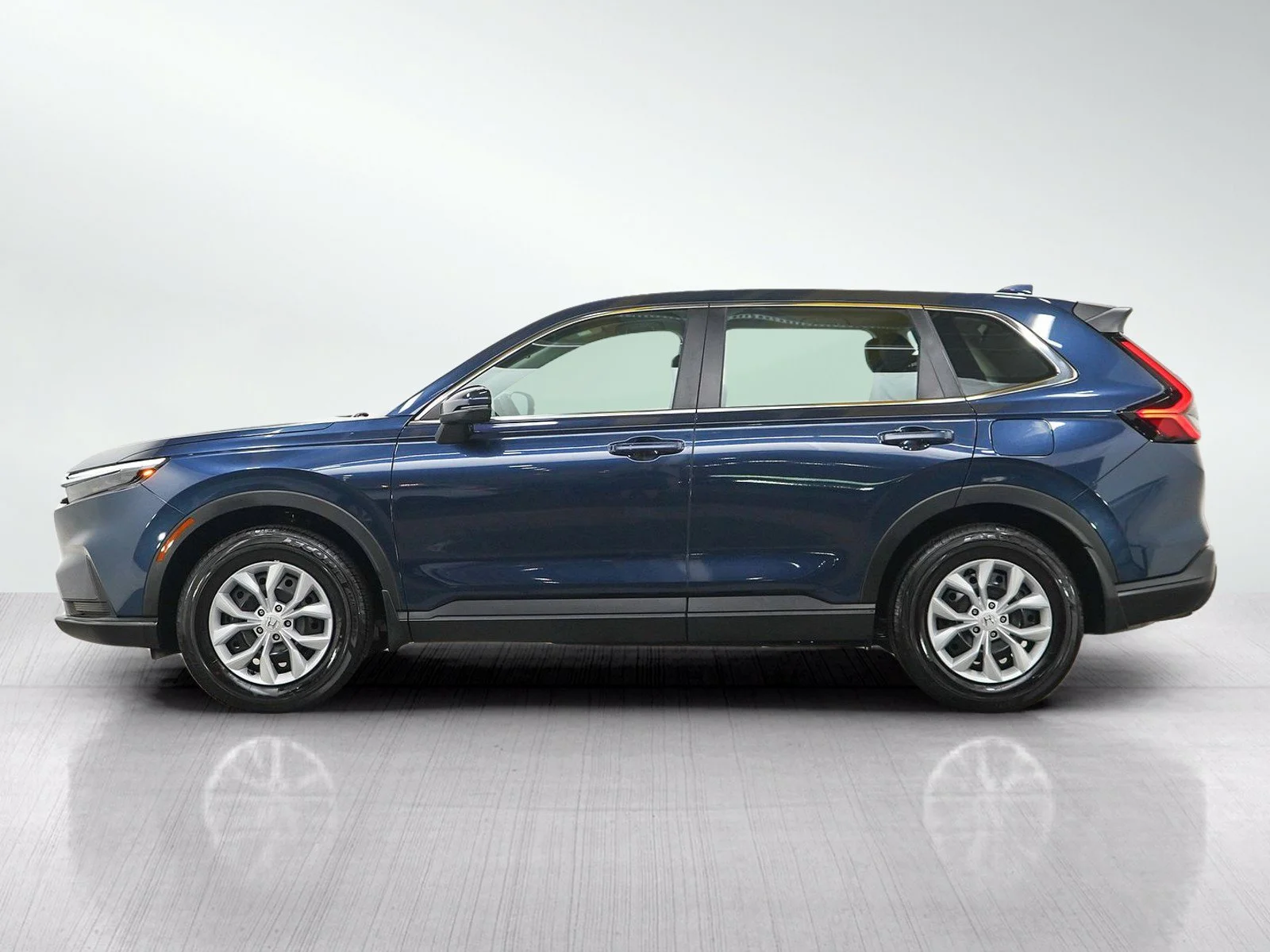 Used 2024 Honda CR-V LX with VIN 2HKRS4H2XRH453136 for sale in Burnsville, Minnesota