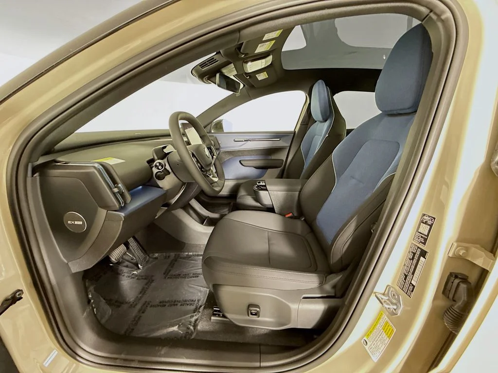 New 2026  Volvo Twin Motor Performance Plus image 20
