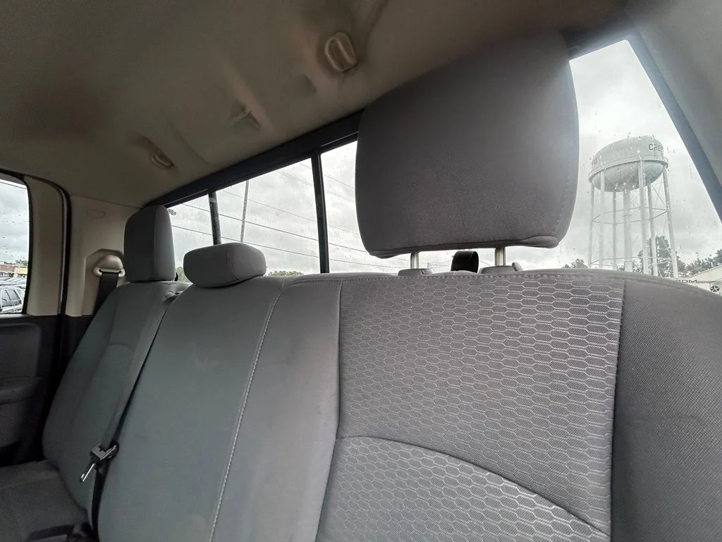 Used 2014 White Ram SLT image 25