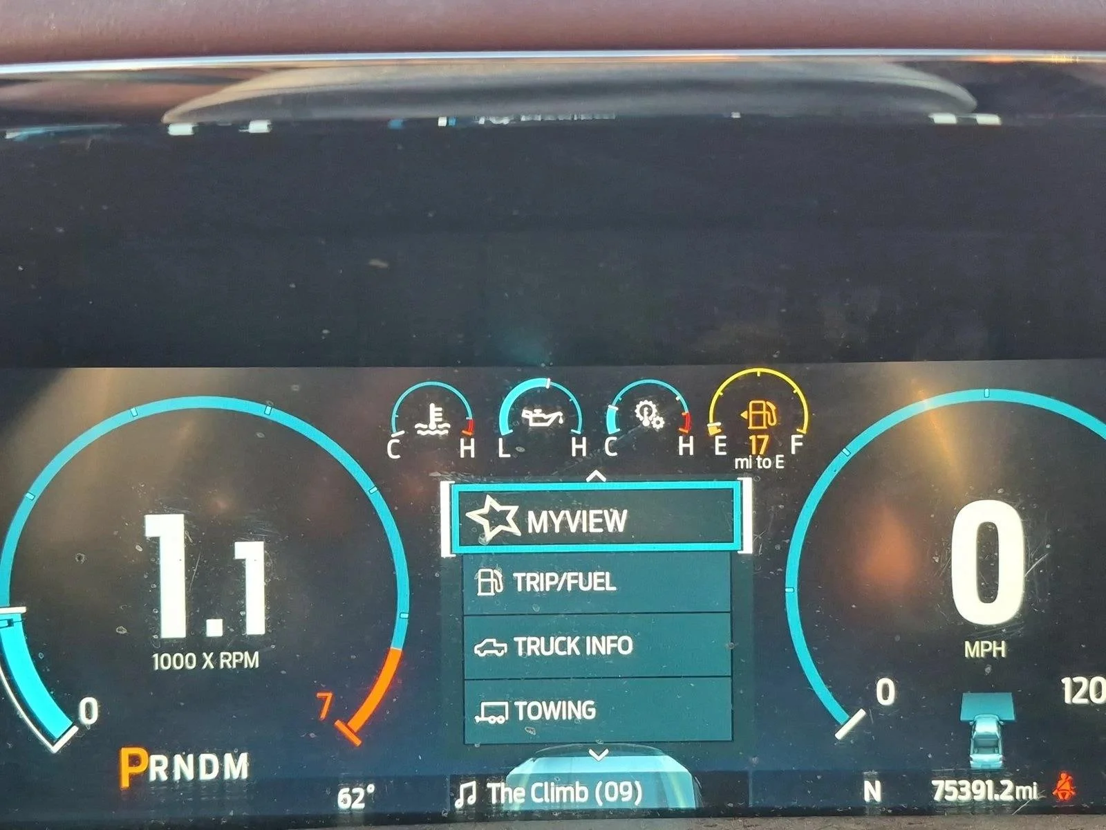 Used 2021 Iconic Silver Metallic Ford LARIAT image 9