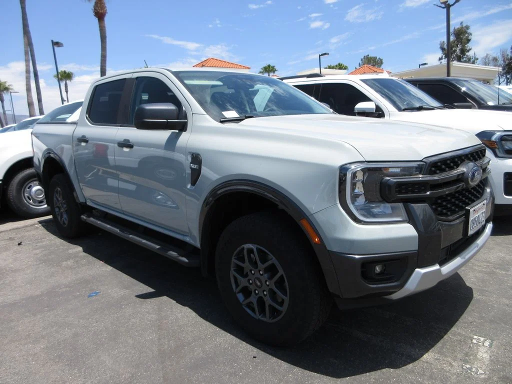 Certified Used 2024 Cactus Green / Gray Ford XLT image 4