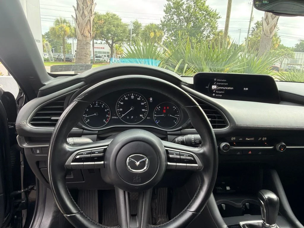 Used 2021 Black Mazda Select image 6