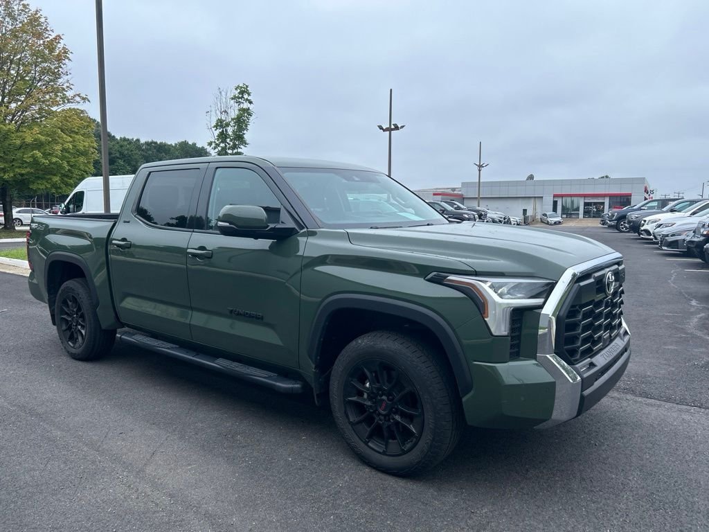 Used 2023 Green Toyota SR5 image 1