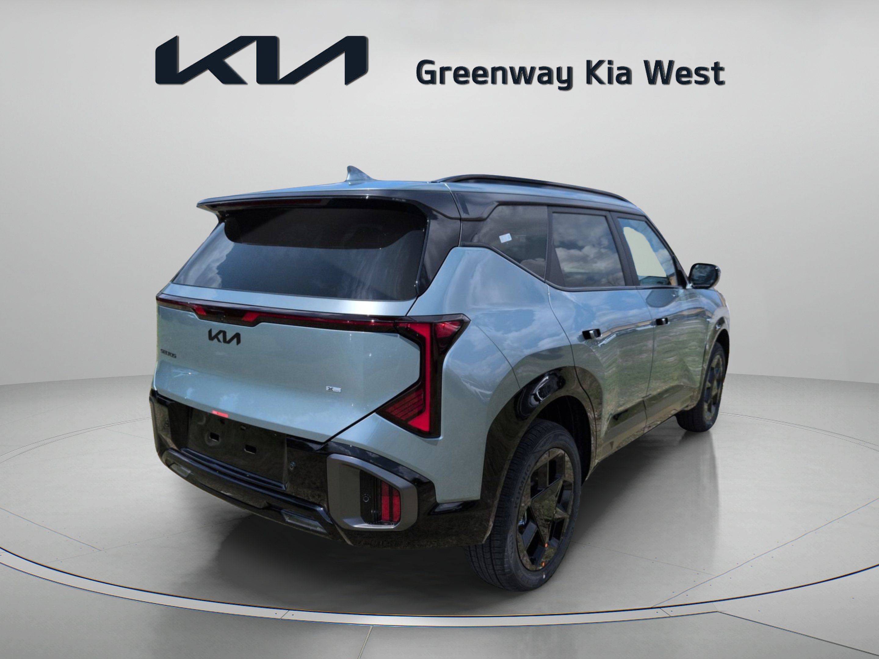 New 2027 Iceberg Green Kia X-Line S image 8