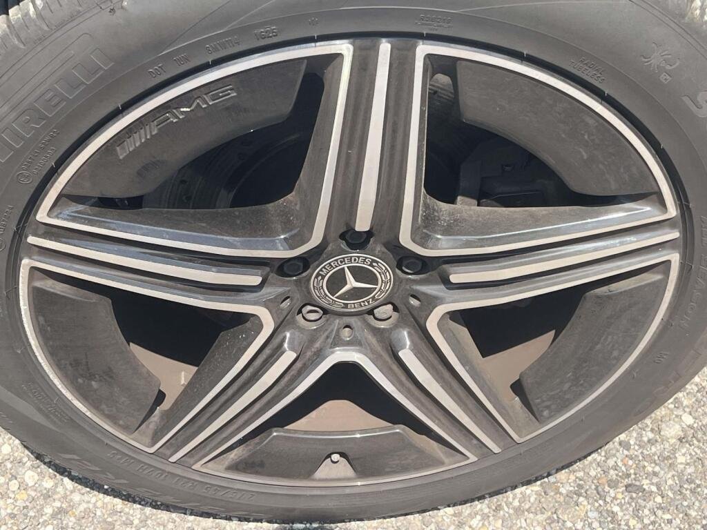 Certified Used 2025 Obsidian Black Metallic Mercedes-Benz GLE 350 image 15