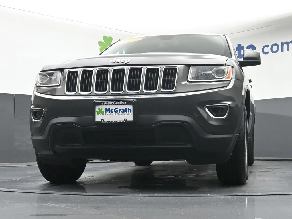 Used 2016 Gray Jeep Laredo image 7