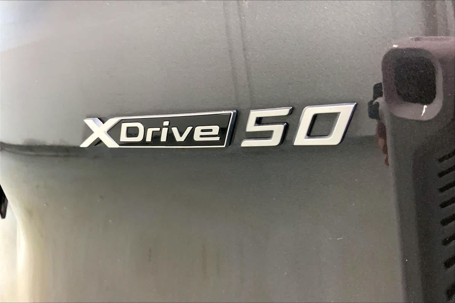 Certified Used 2024 Dark Graphite Metallic BMW xDrive50 image 9