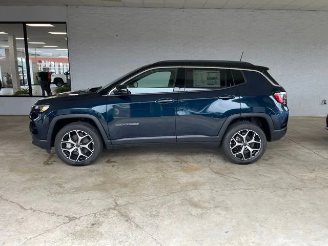 New 2026 Fathom Blue Pearl-Coat Exterior Paint Jeep Limited image 3