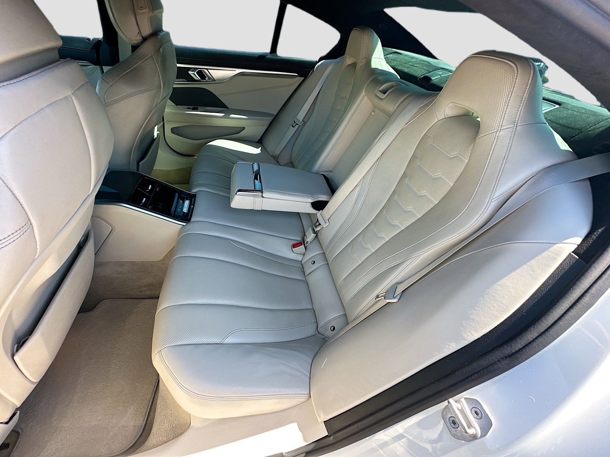 Used 2023 Alpine White BMW M850i image 20