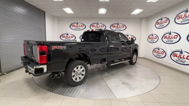New 2026 Agate Black Metallic Ford Lariat image 9