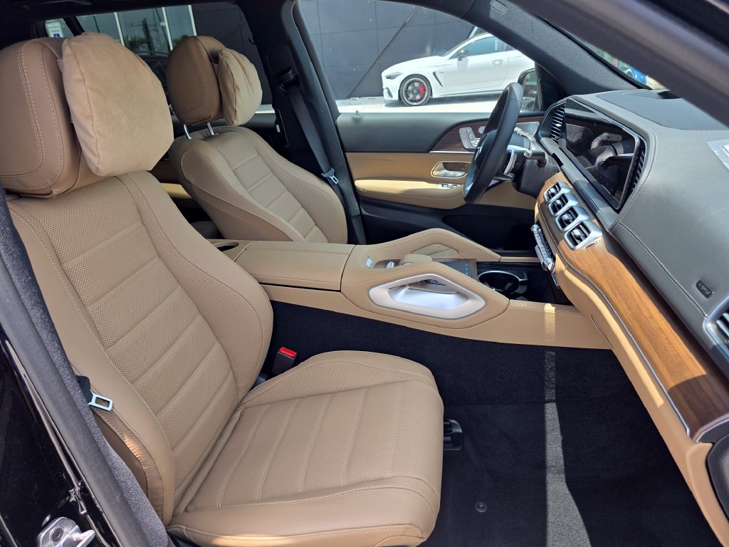 New 2026 Obsidian Black Metallic Mercedes-Benz GLS 580 image 49