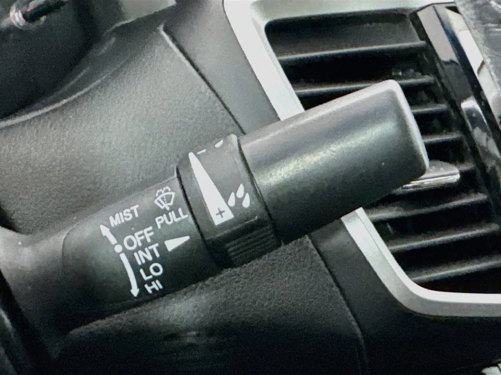 Used 2016 Black Honda EX-L image 13
