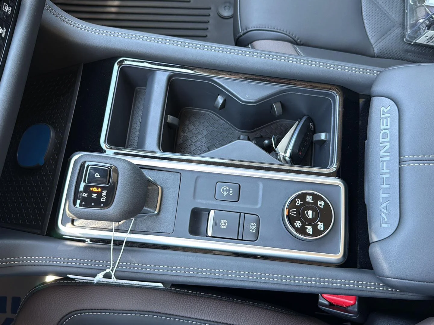 New 2026 Boulder Gray Pearl/Super Black Nissan Platinum image 32