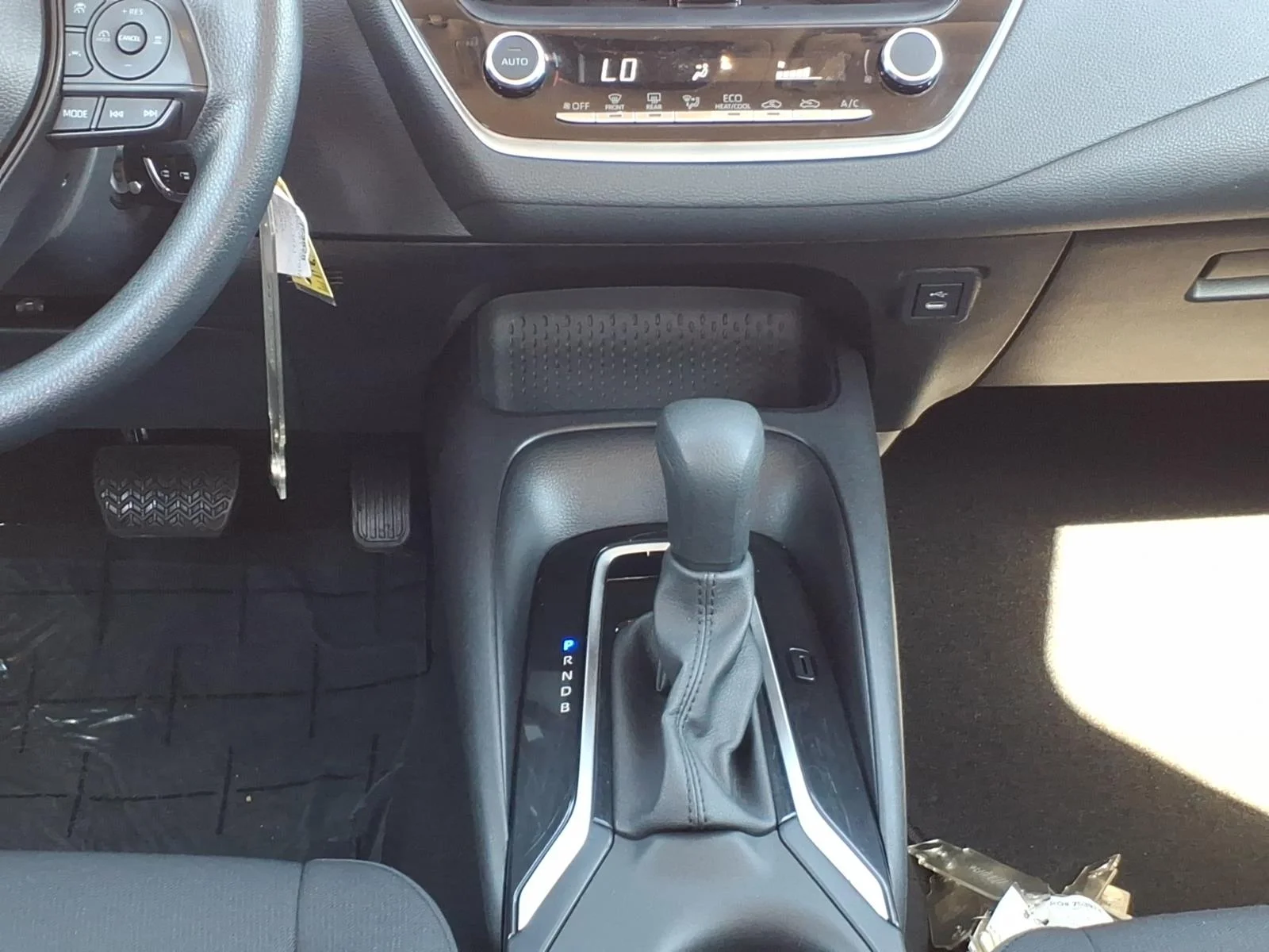 Used 2025 Ruby Flare Pearl Toyota LE image 13