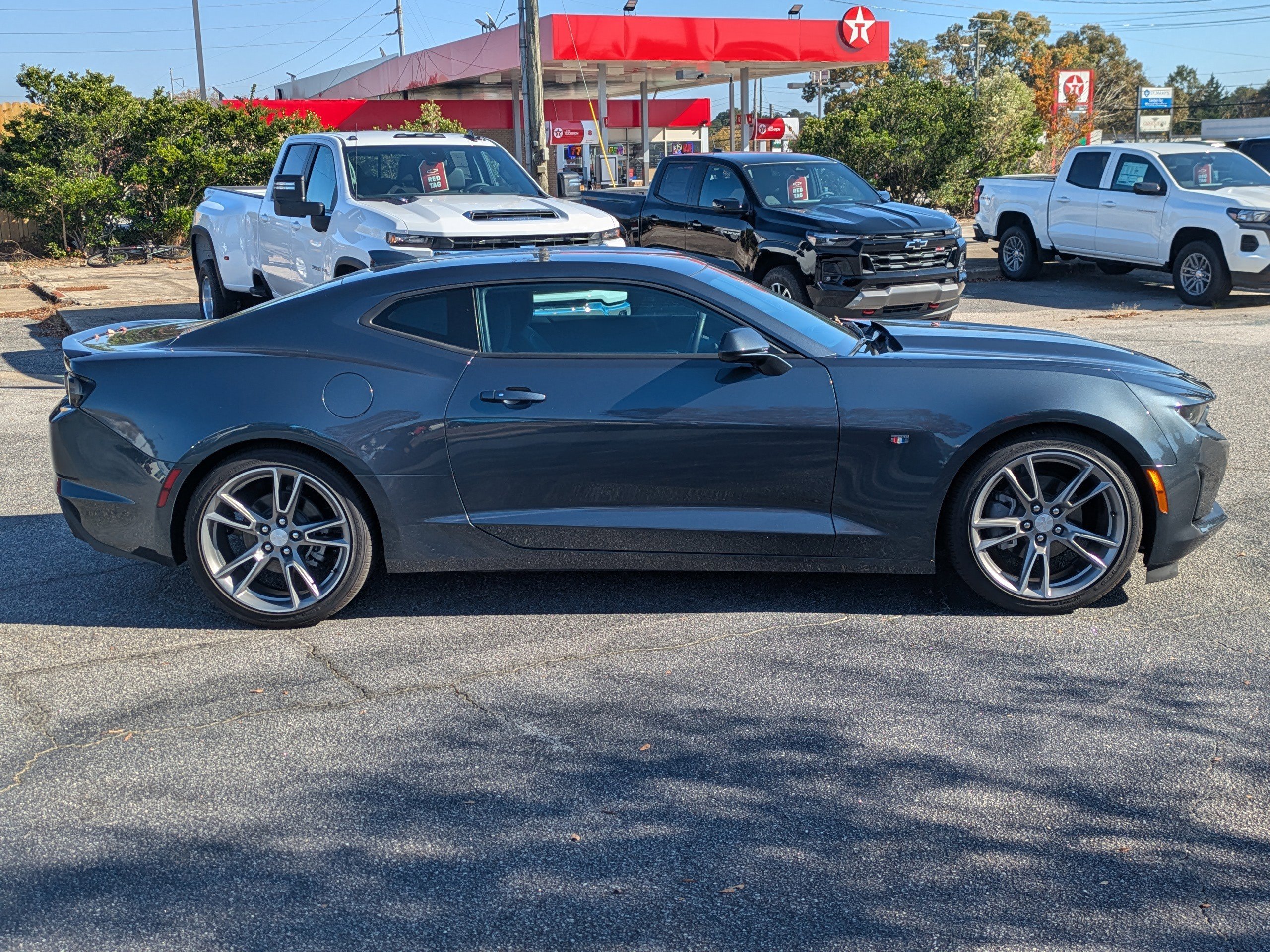 2023 Chevrolet Camaro 1LS 1LT photo 3