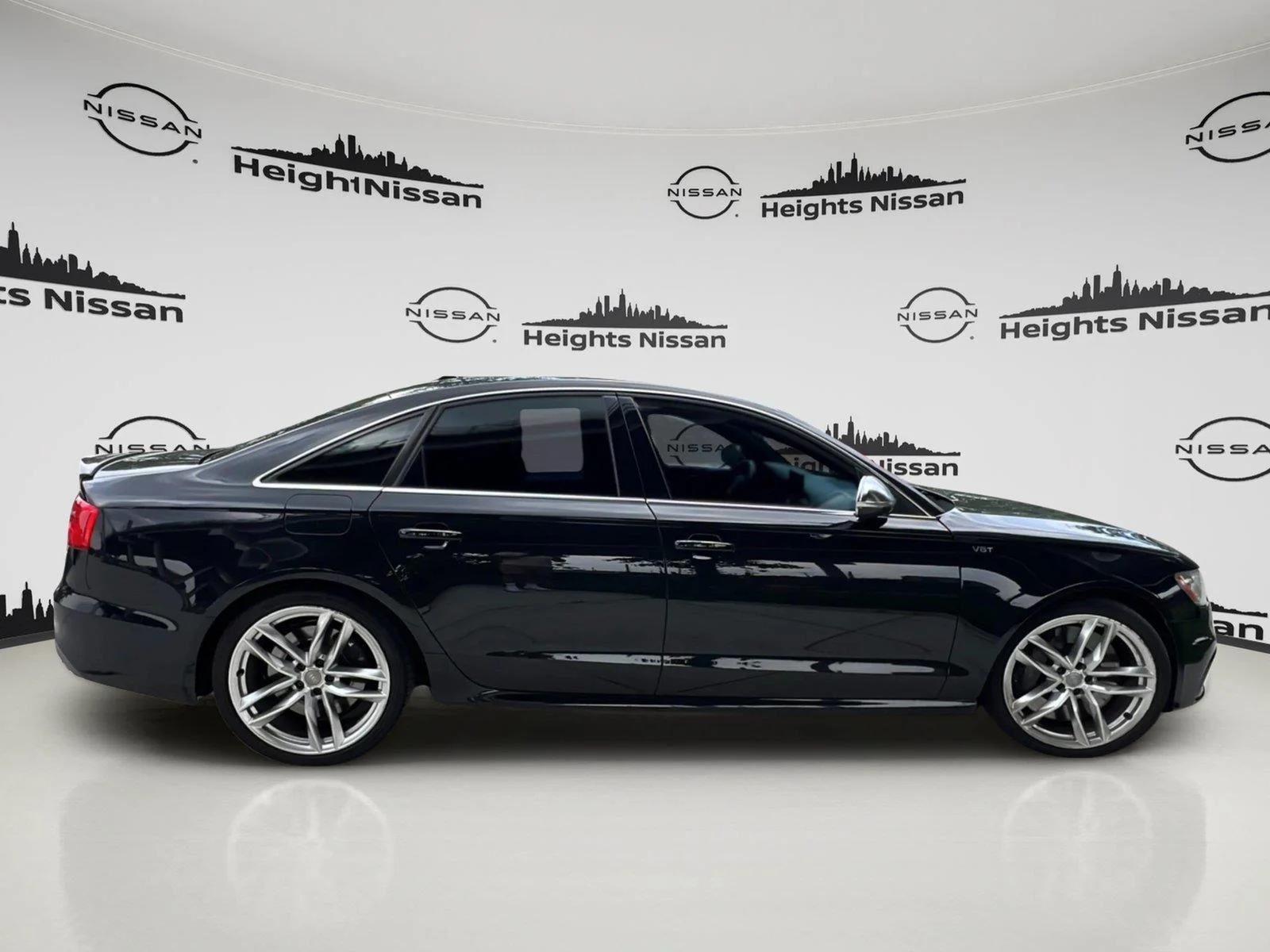 Used 2014 Phantom Black Pearl Effect Audi Prestige image 12