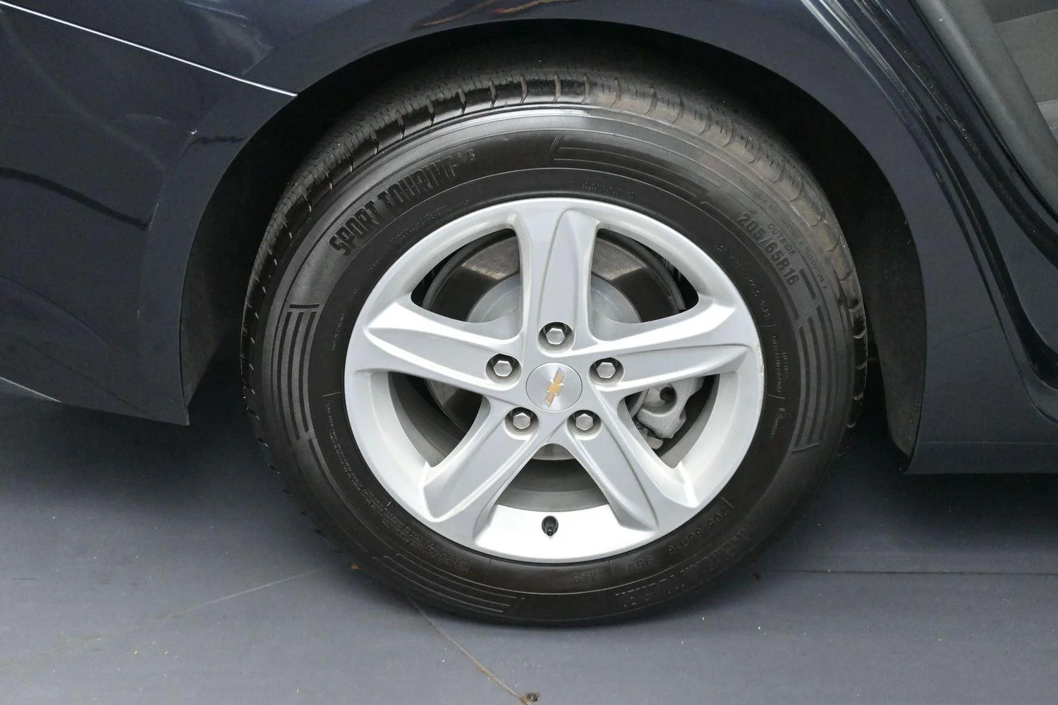 Used 2023 Dark Ash Metallic Chevrolet LT image 31