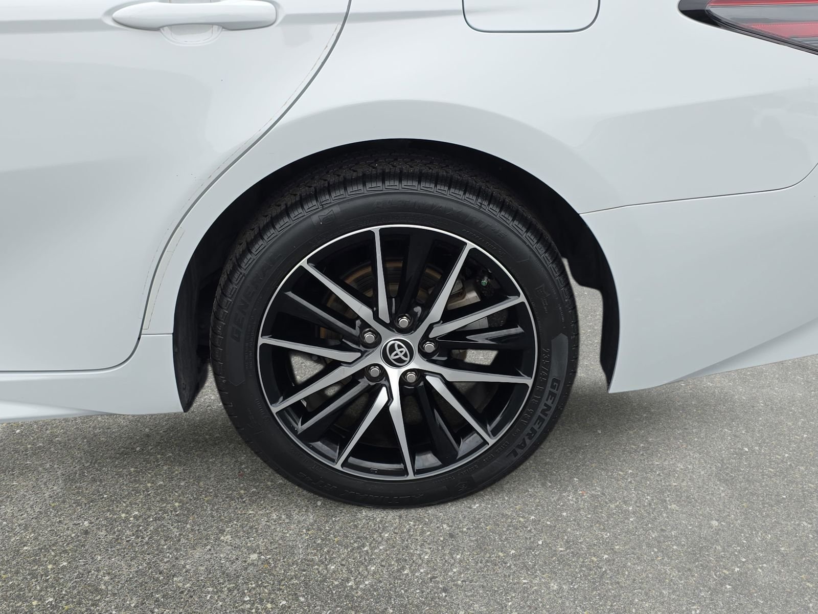 Used 2023 White Toyota SE image 31
