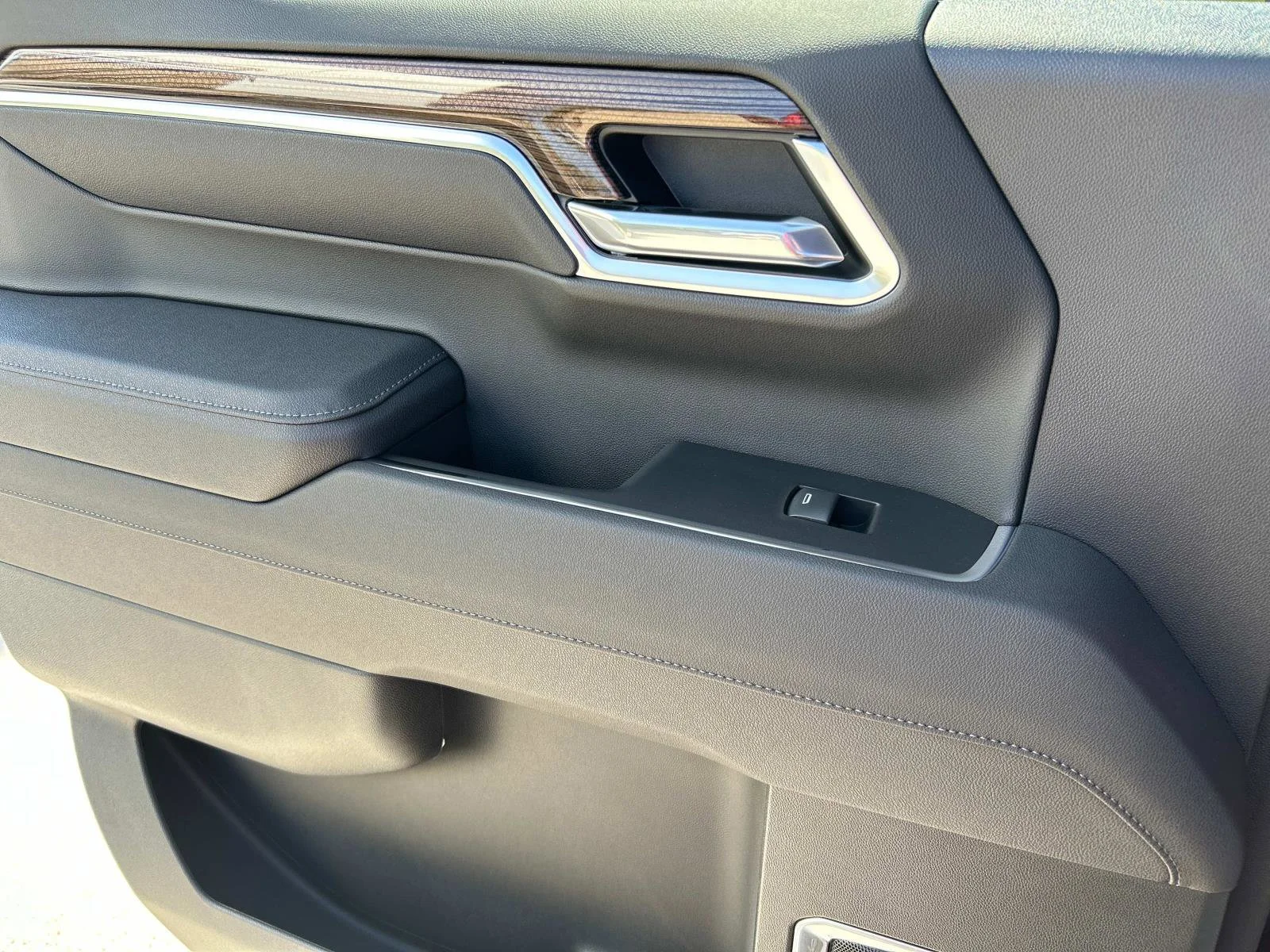 2025 Chevrolet Silverado 1500 RST - Photo 18
