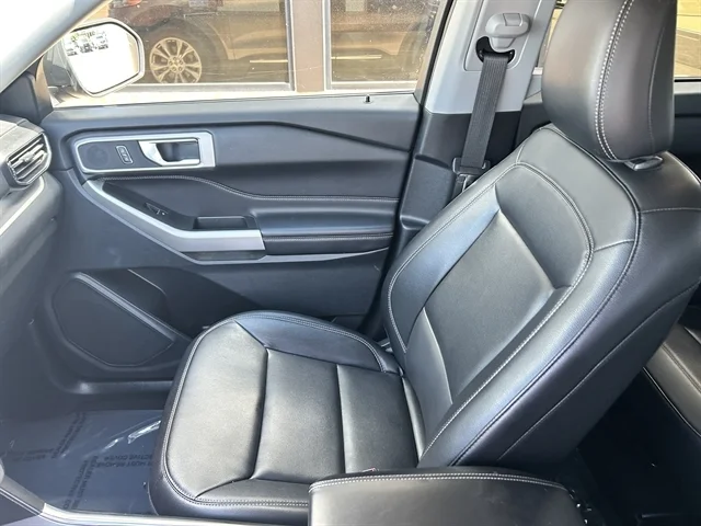 Used 2021 Gray FORD XLT image 17
