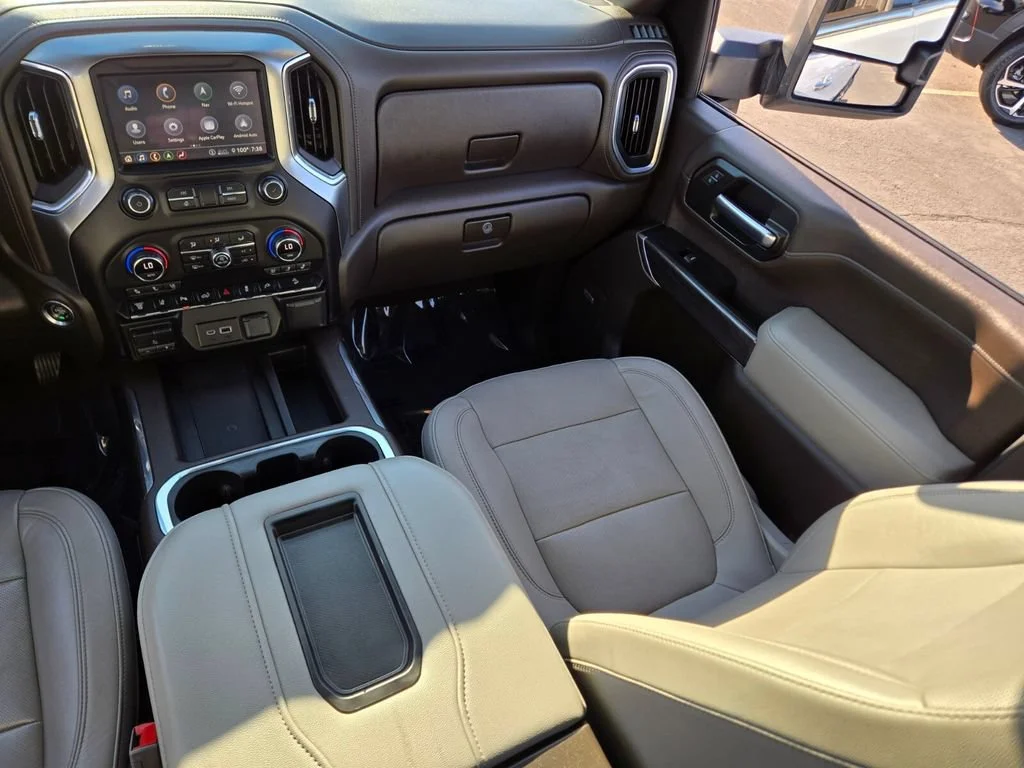 Used 2020 SUMMIT WHITE Chevrolet LTZ image 13