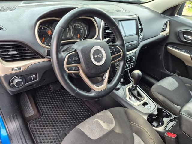 Used 2017 Blue Jeep Sport image 12