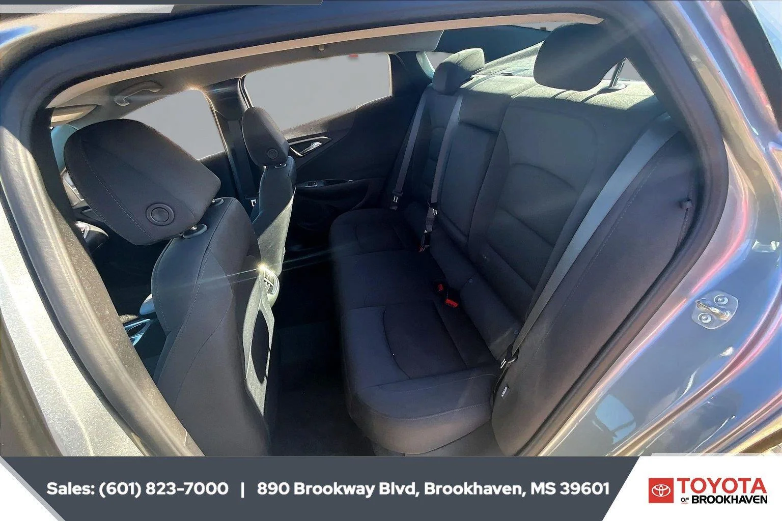Used 2025 Sterling Gray Metallic Chevrolet LT image 19