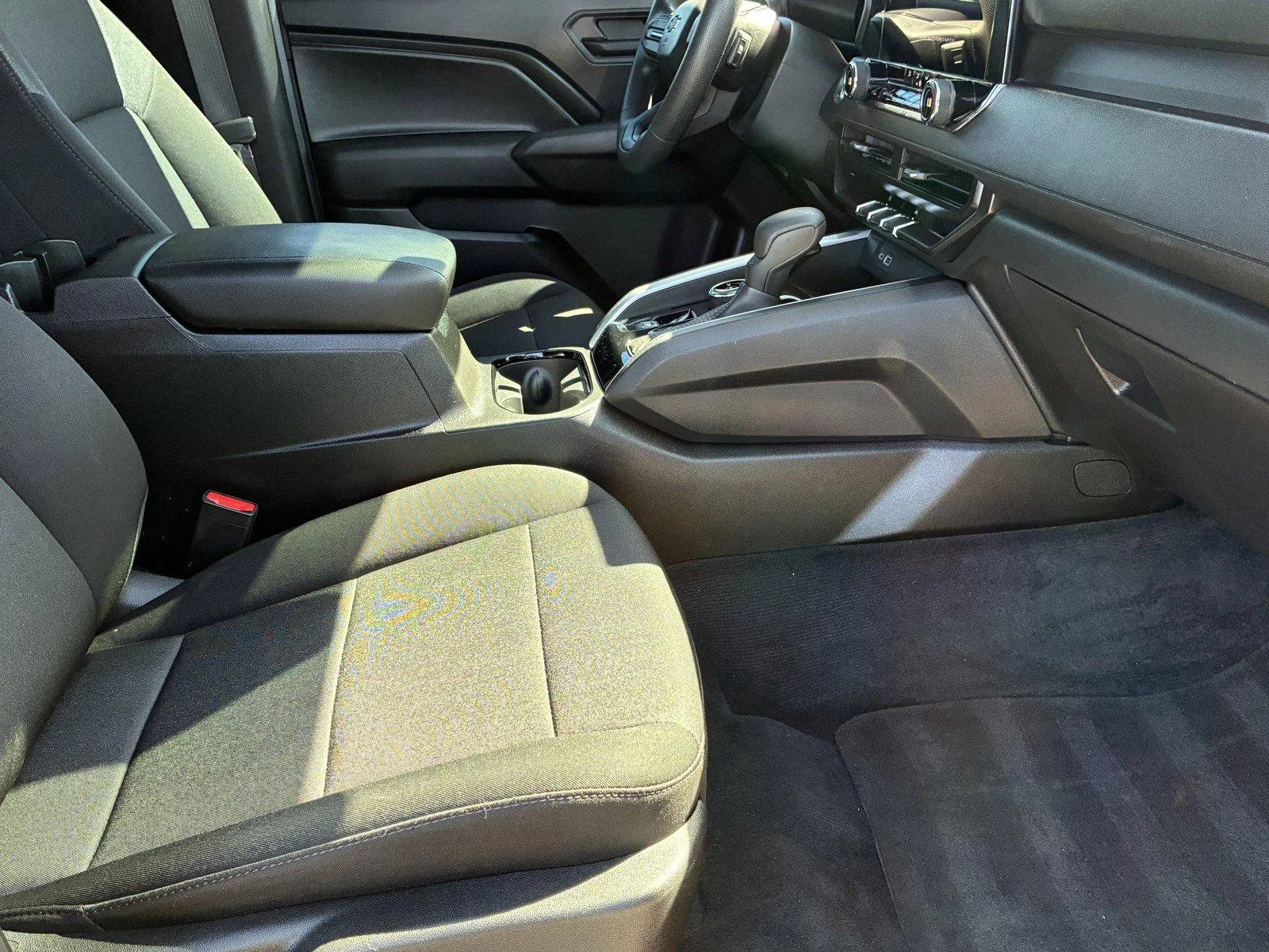 Used 2025 Black Chevrolet Trail Boss image 8