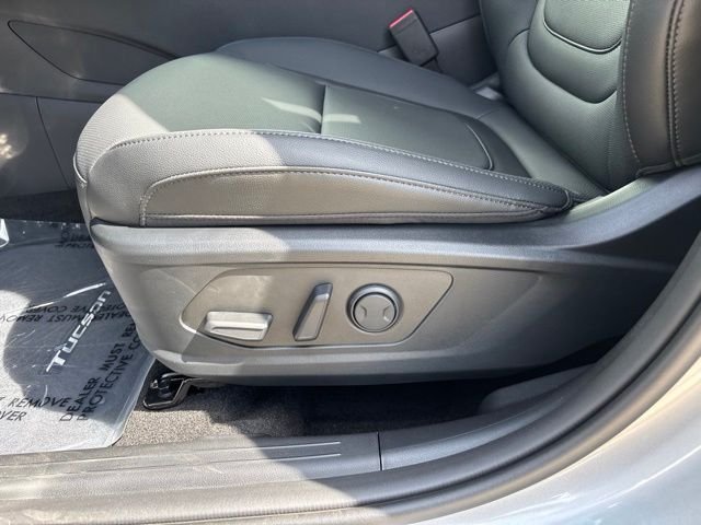 New 2026 Shimmering Silver Hyundai SEL Plus image 13