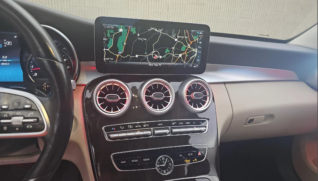 Used 2019  Mercedes-Benz C 300 image 16
