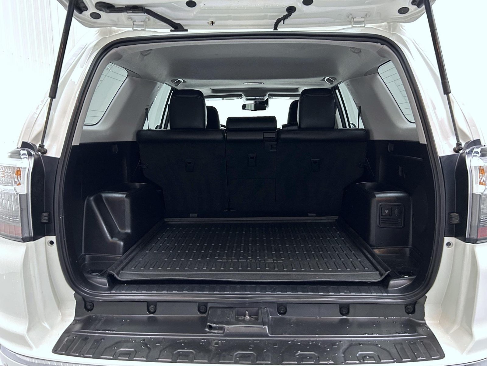Used 2023 White Toyota Limited image 21