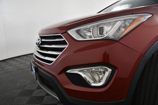 Used 2014 Red Hyundai GLS image 12