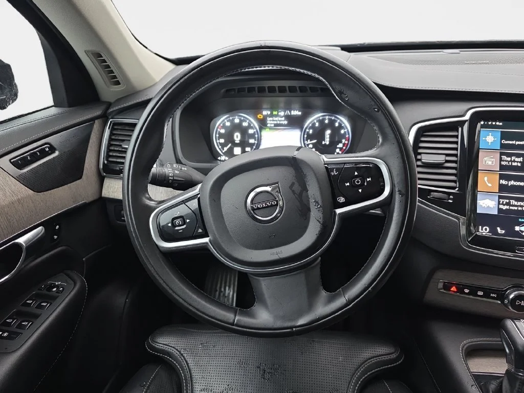 Used 2022 Gray Metallic Volvo T6 Inscription image 11