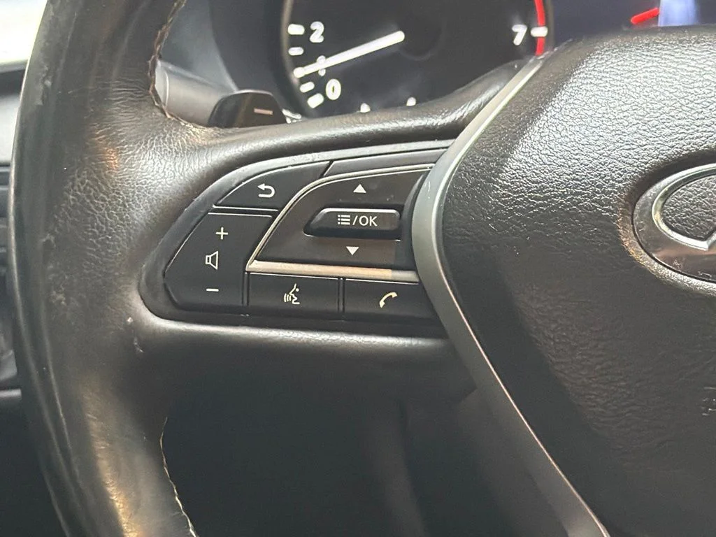 Used 2019 Black Obsidian INFINITI LUXE image 23