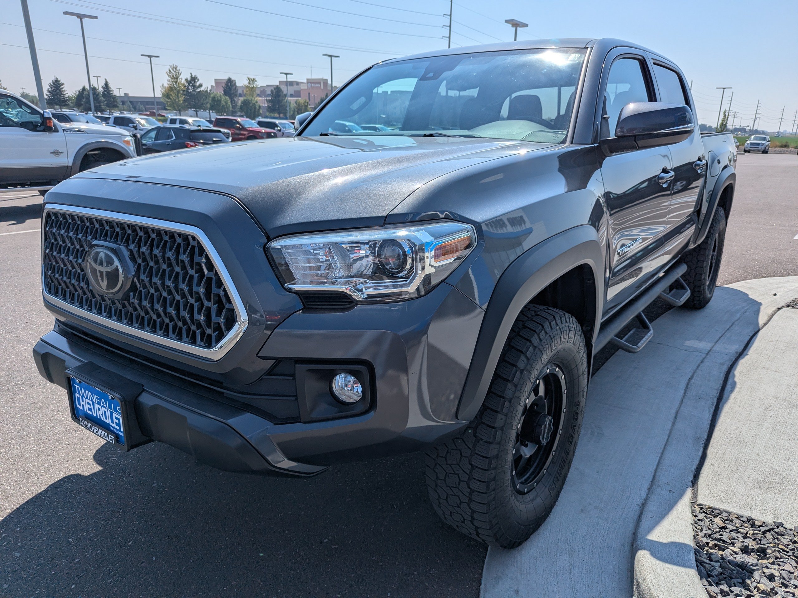 Used 2018  Toyota SR image 7