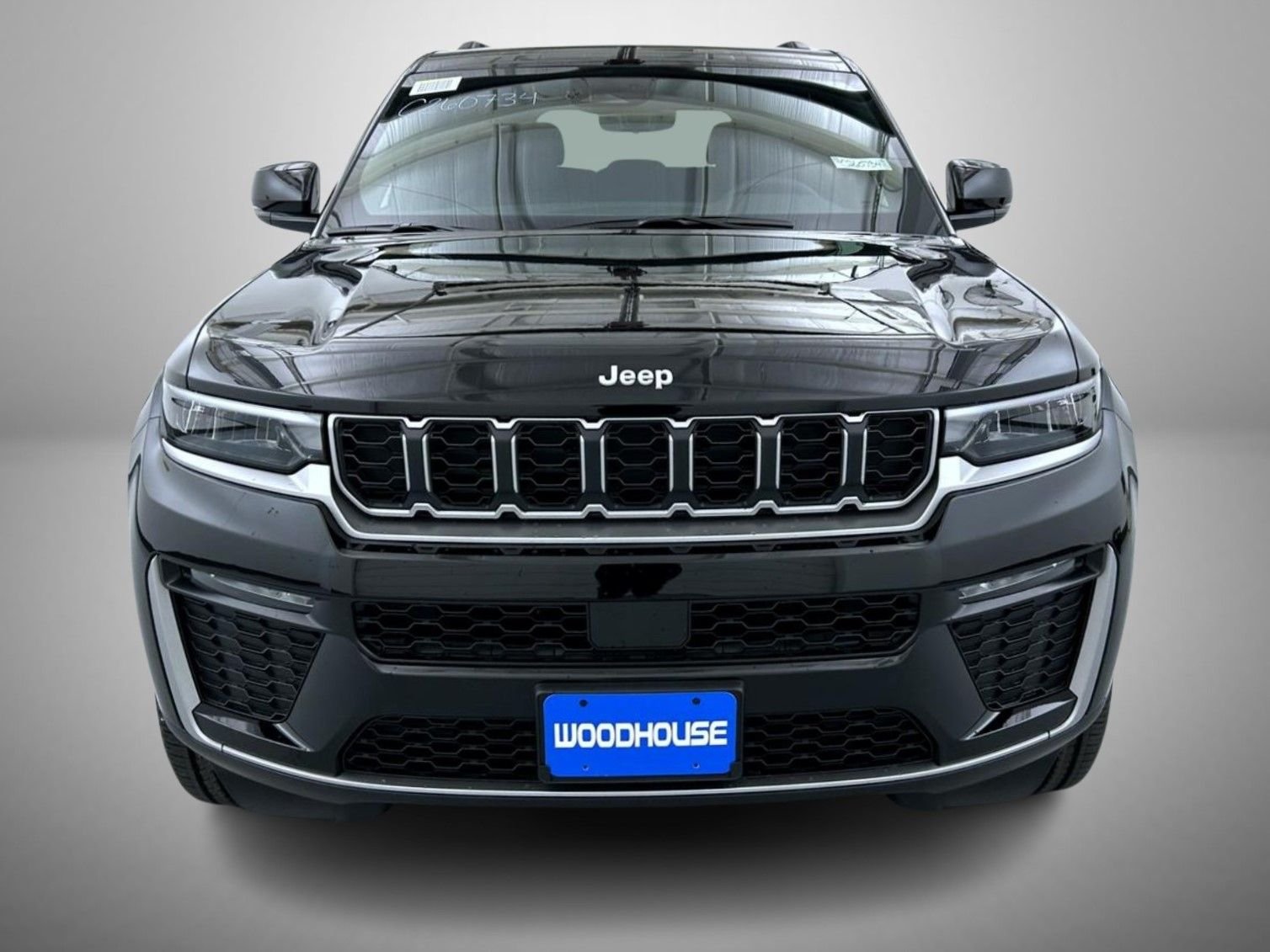 New 2026 Diamond Black Crystal Pearl-Coat Exterior Paint Jeep Limited image 2