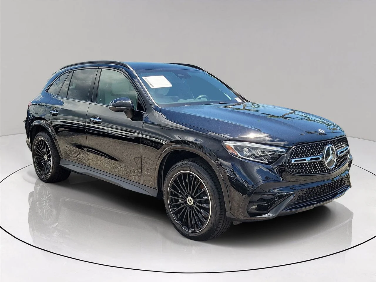 Used 2026 Black Mercedes-Benz GLC 300 image 3
