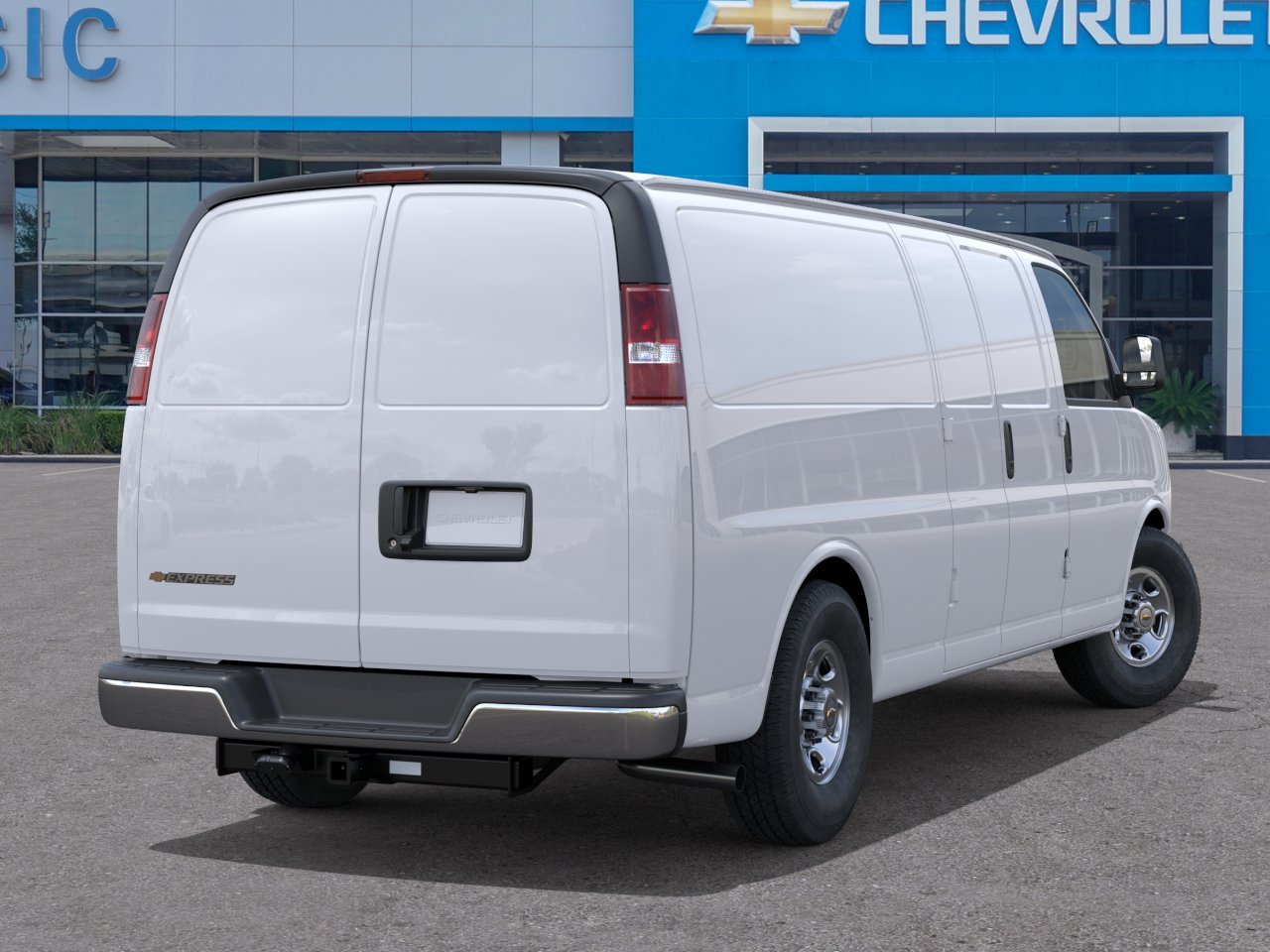 New 2026 Summit White Chevrolet WT image 4